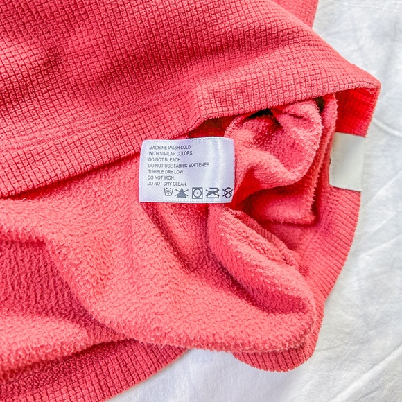 The Black Dog Quarter Zip (Size: S) - Picture 6 of 12